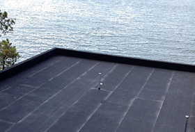 Waterproofing membrane on the roof