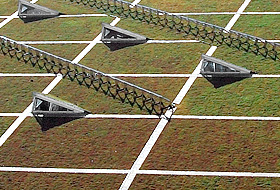 Geometric arrangement of the rows of solar modules and pathways between the skylights